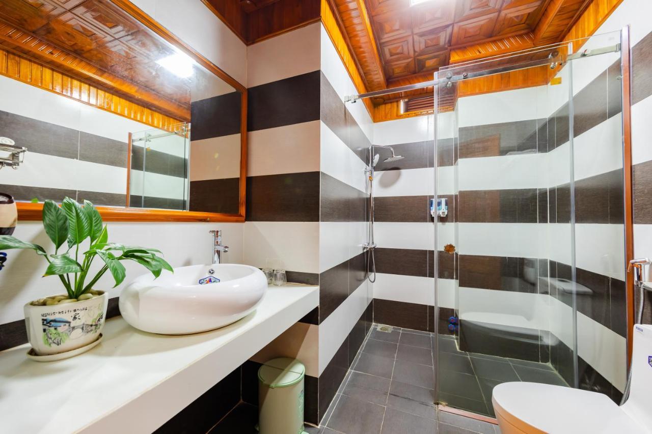 Theking Hotel Huong Gia Luaran gambar